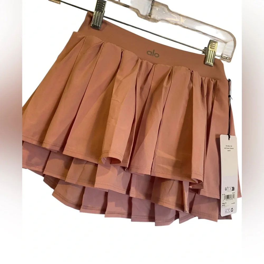 NWT Alo Yoga ribbed tank and tennis skirt set VINTAGE PINK Size XS